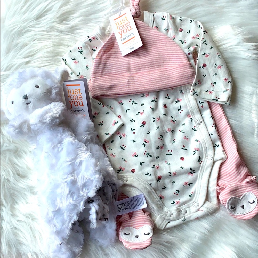 NWT - Baby Girl Matching Outfit and Mini blanket
